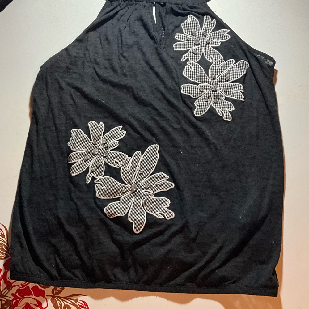 INC International Concepts Black Top with White Checkered Floral Design